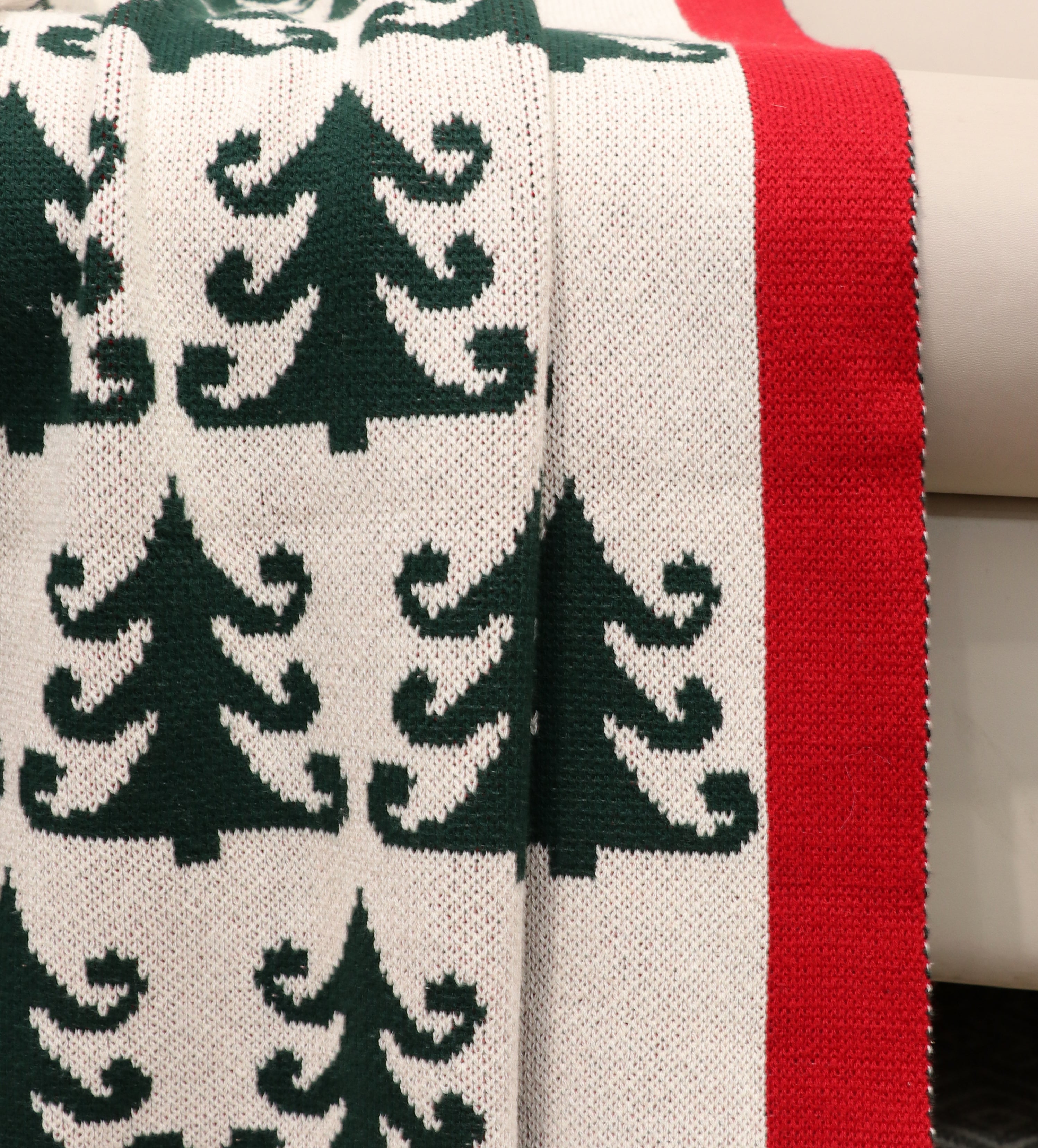 Fifth Element Festive Evergreen Throw