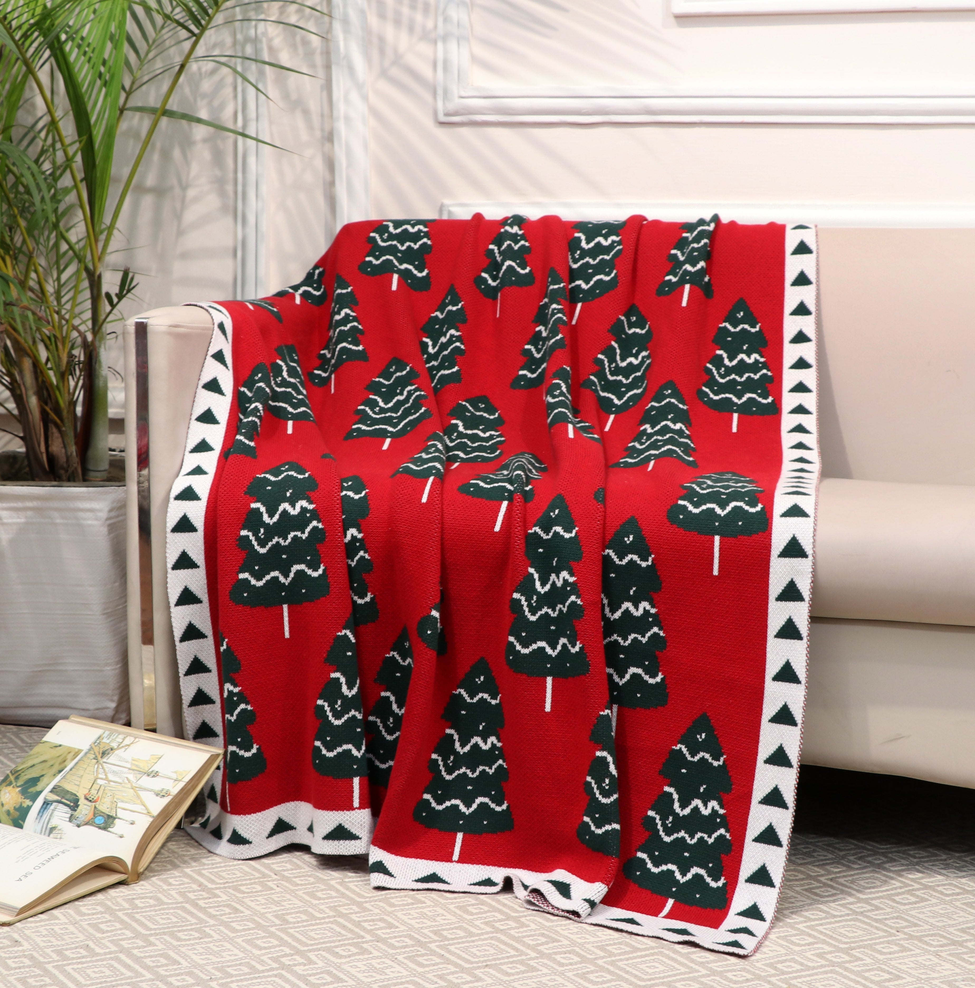 Fifth Element Red Christmas Tree Knitted Throw