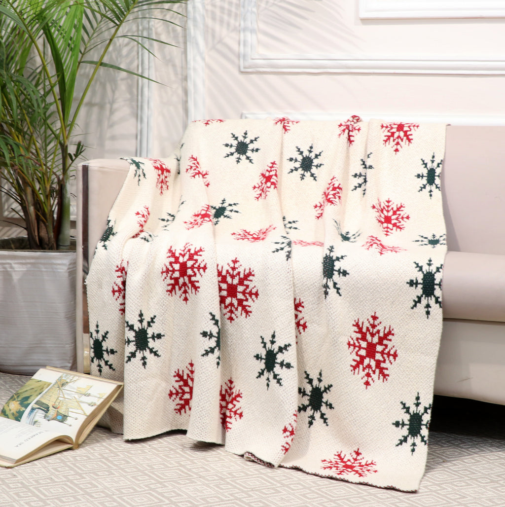 Fifth Element Snowflake Christmas Knitted Throw