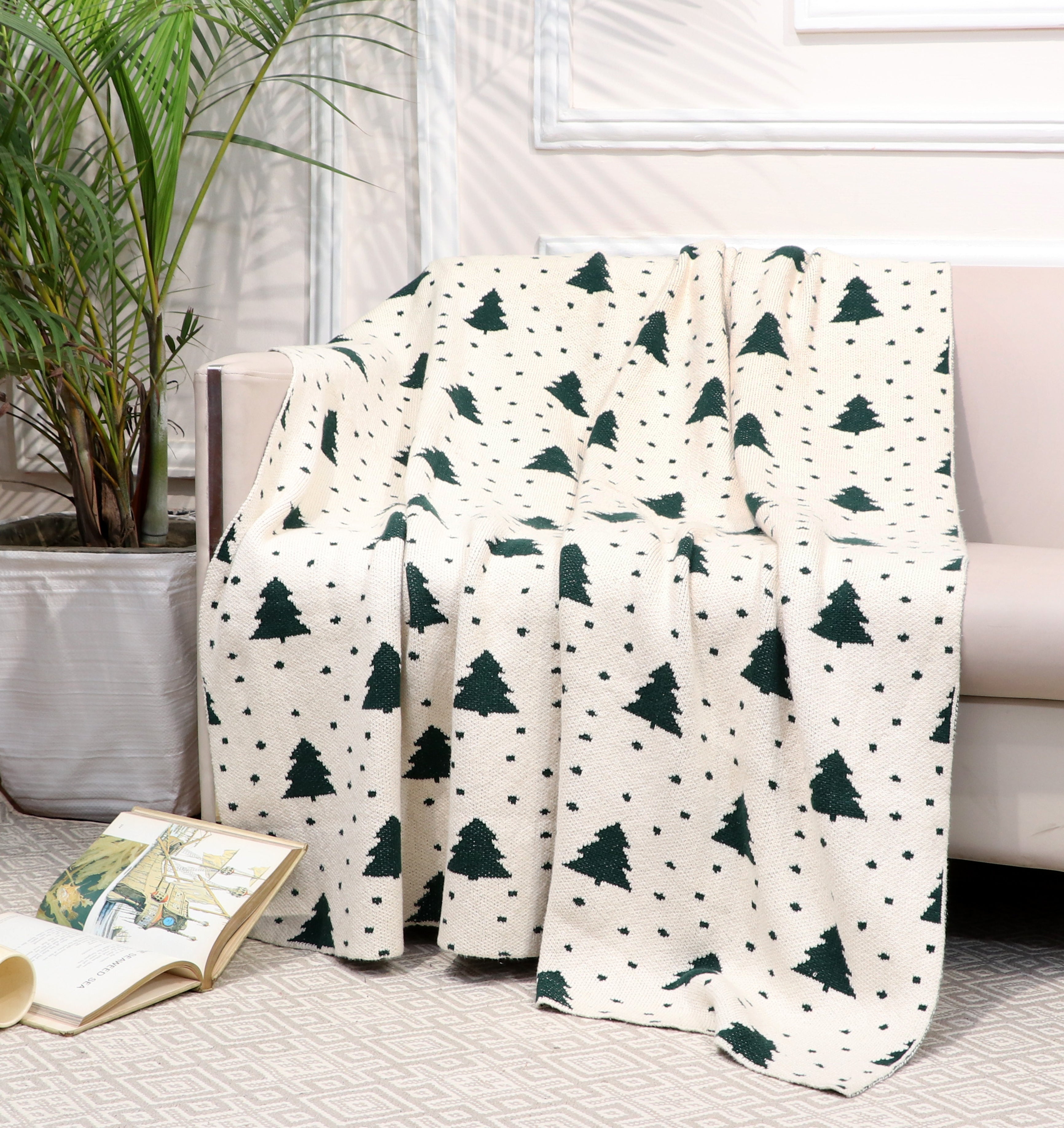 Fifth Element Snowy Pine Christmas Knit Throw