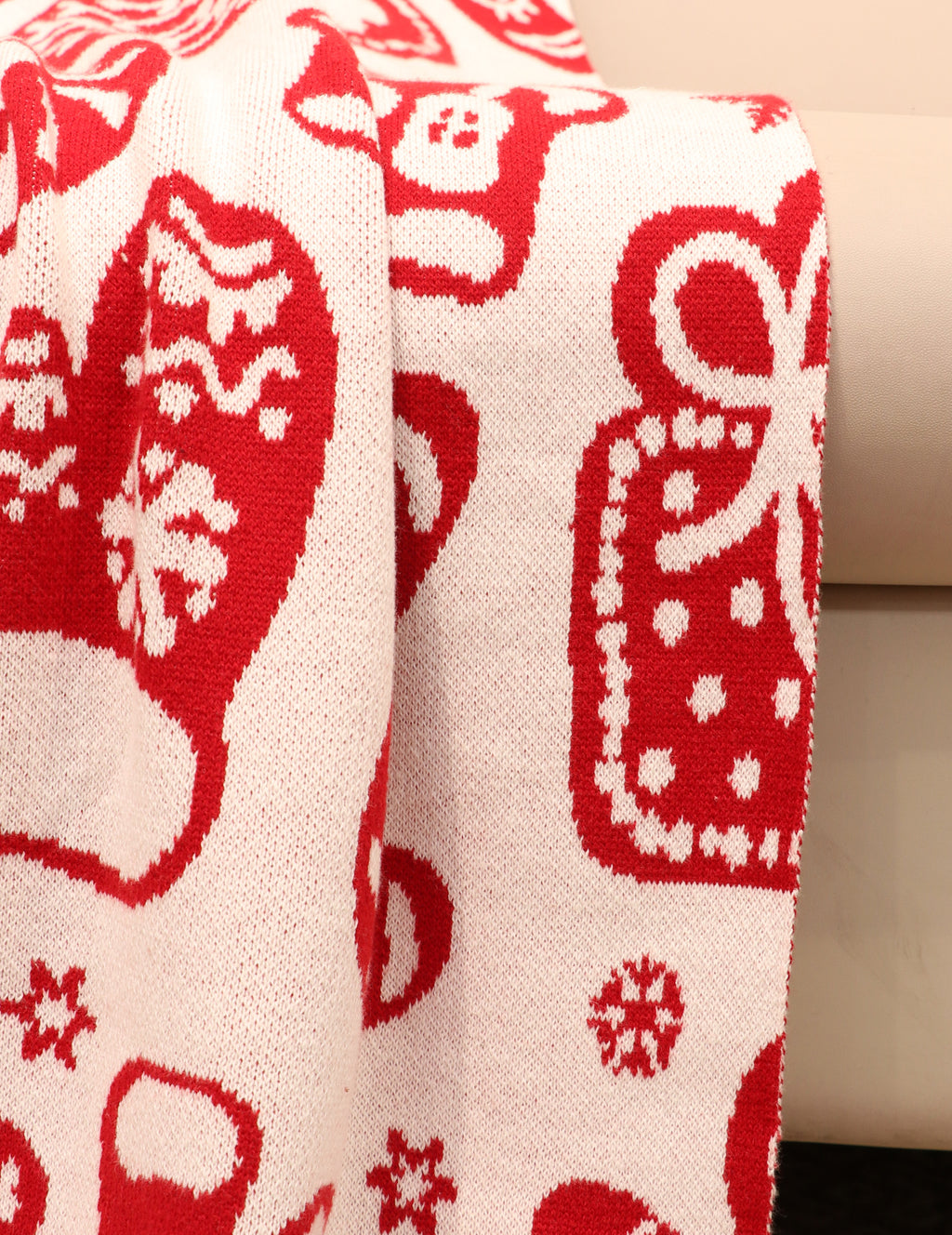 Fifth Element Festive Gingerbread Christmas Throw