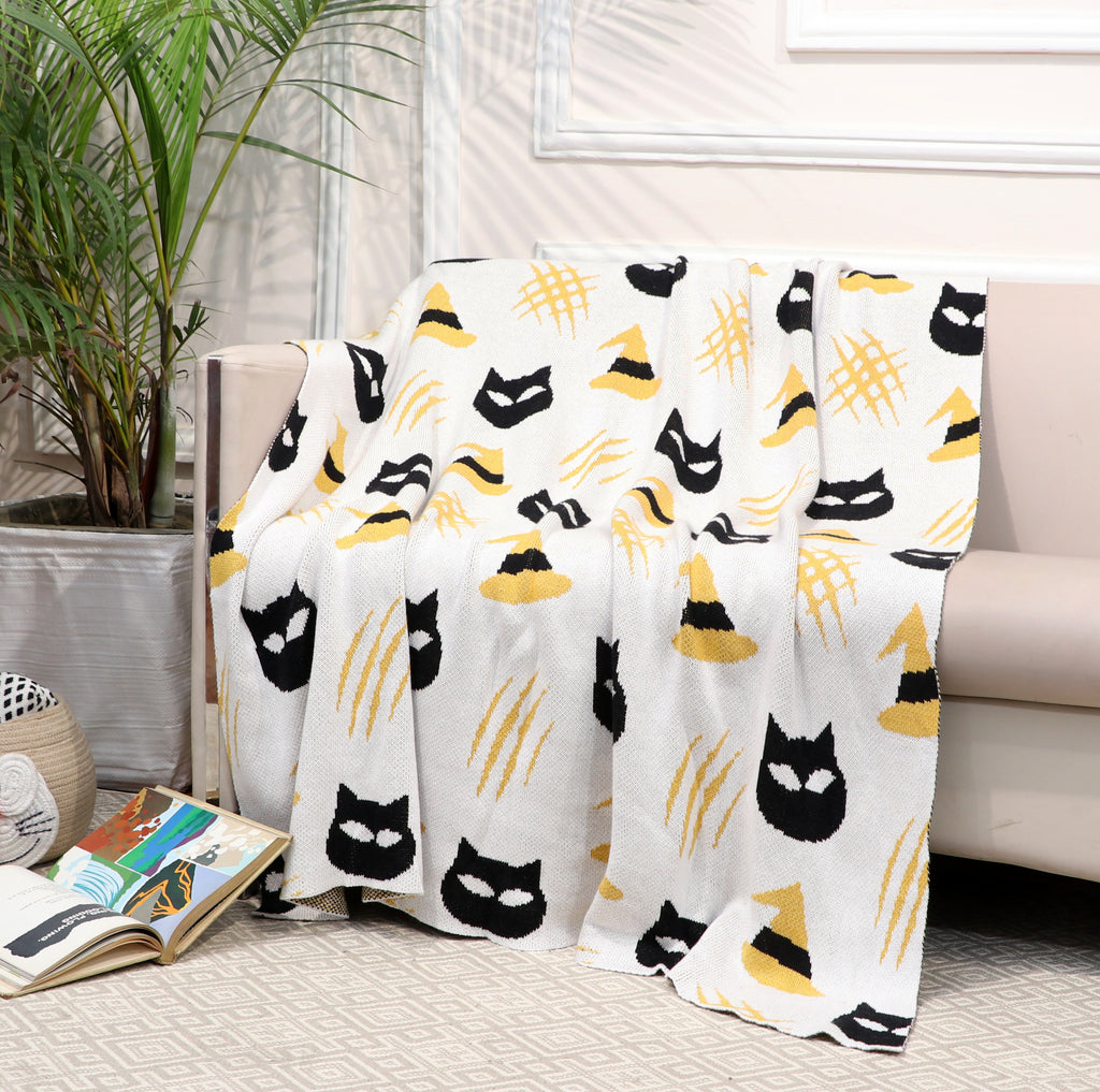 Fifth Element Midnight Mischief Halloween Throw