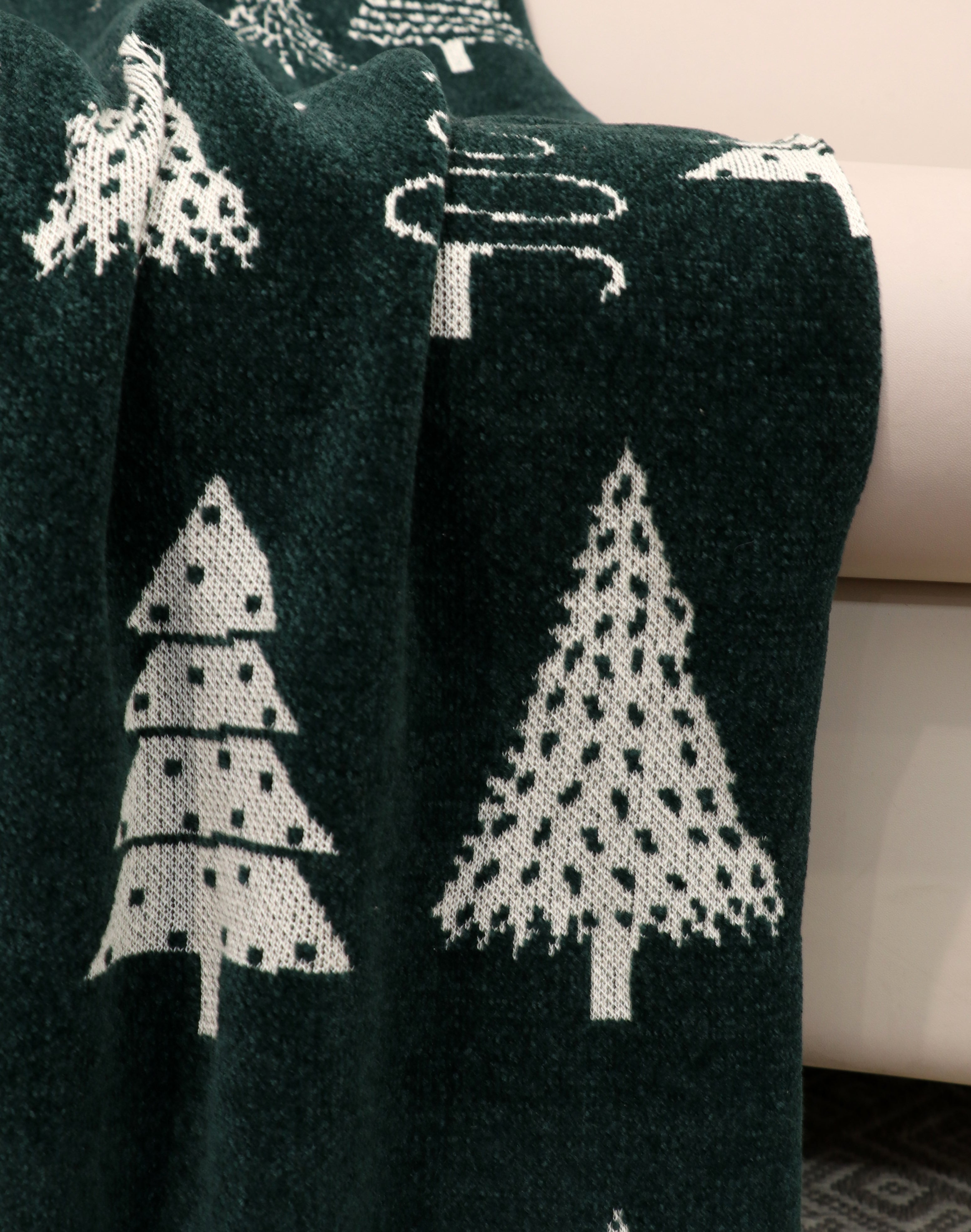 Fifth Elementn Evergreen Forest Christmas Knit Throw