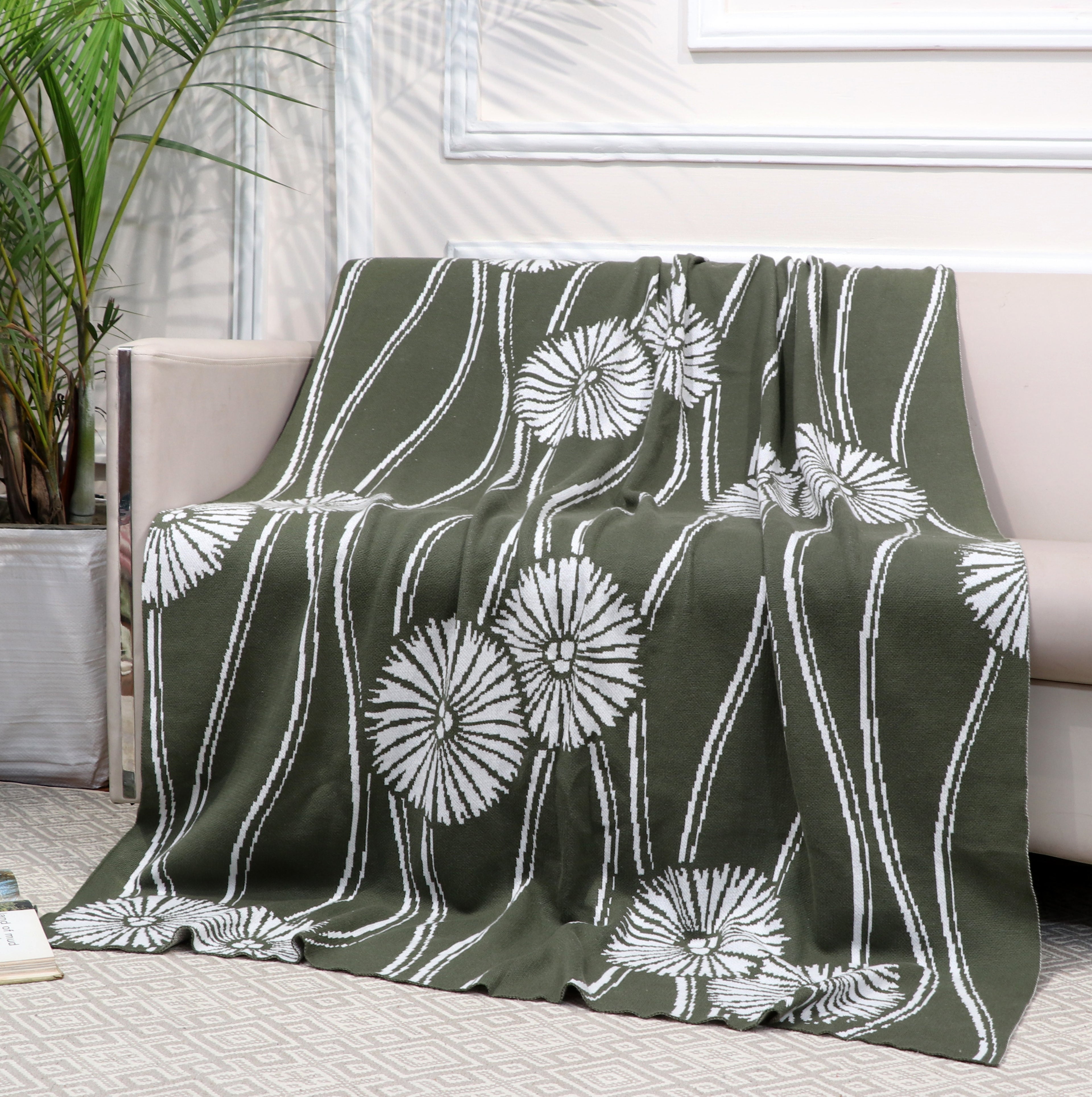 Fifth Element Green Dandelion Flow Throw