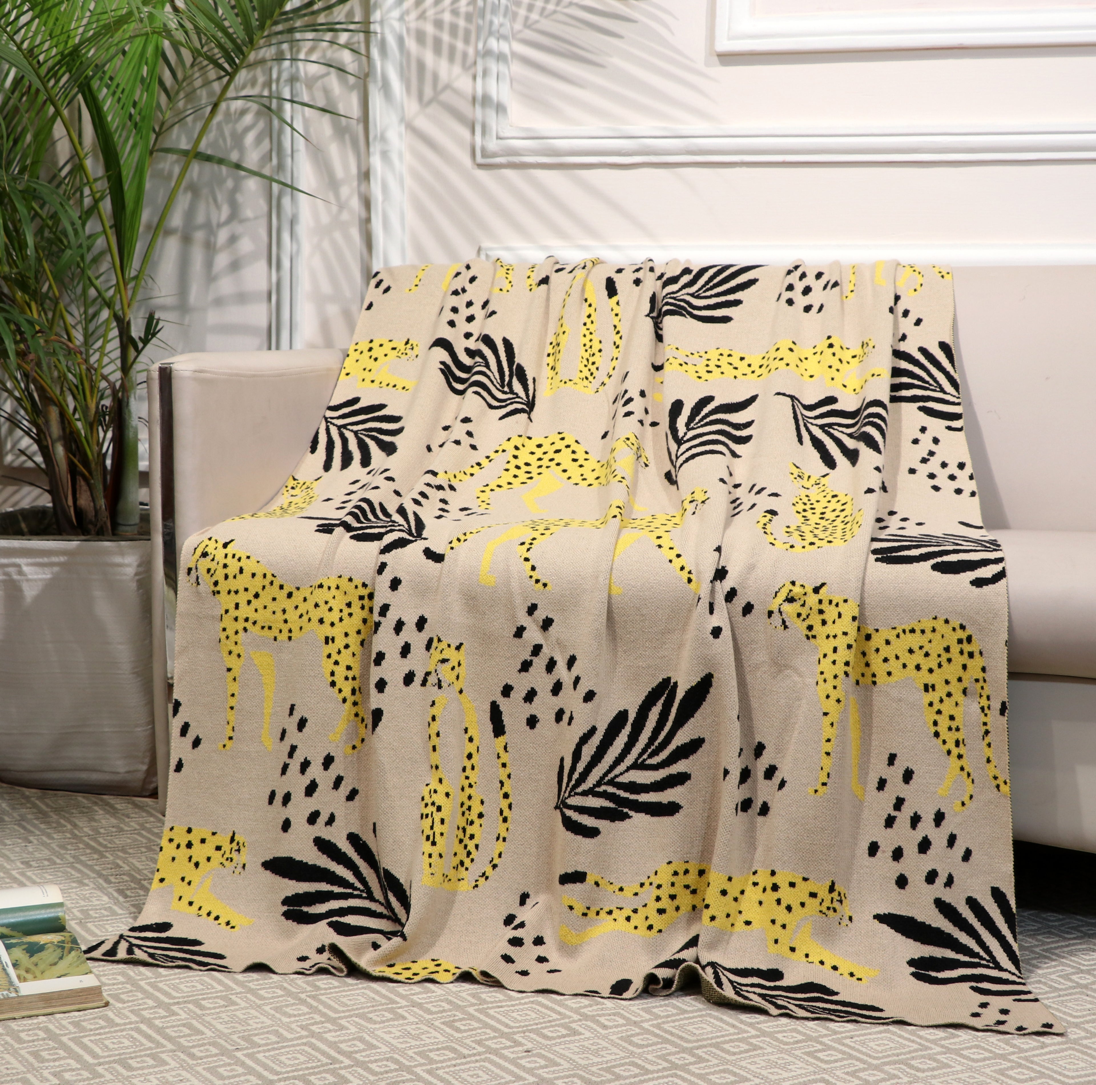 Fifth Element Wild Leopard Knitted Throw