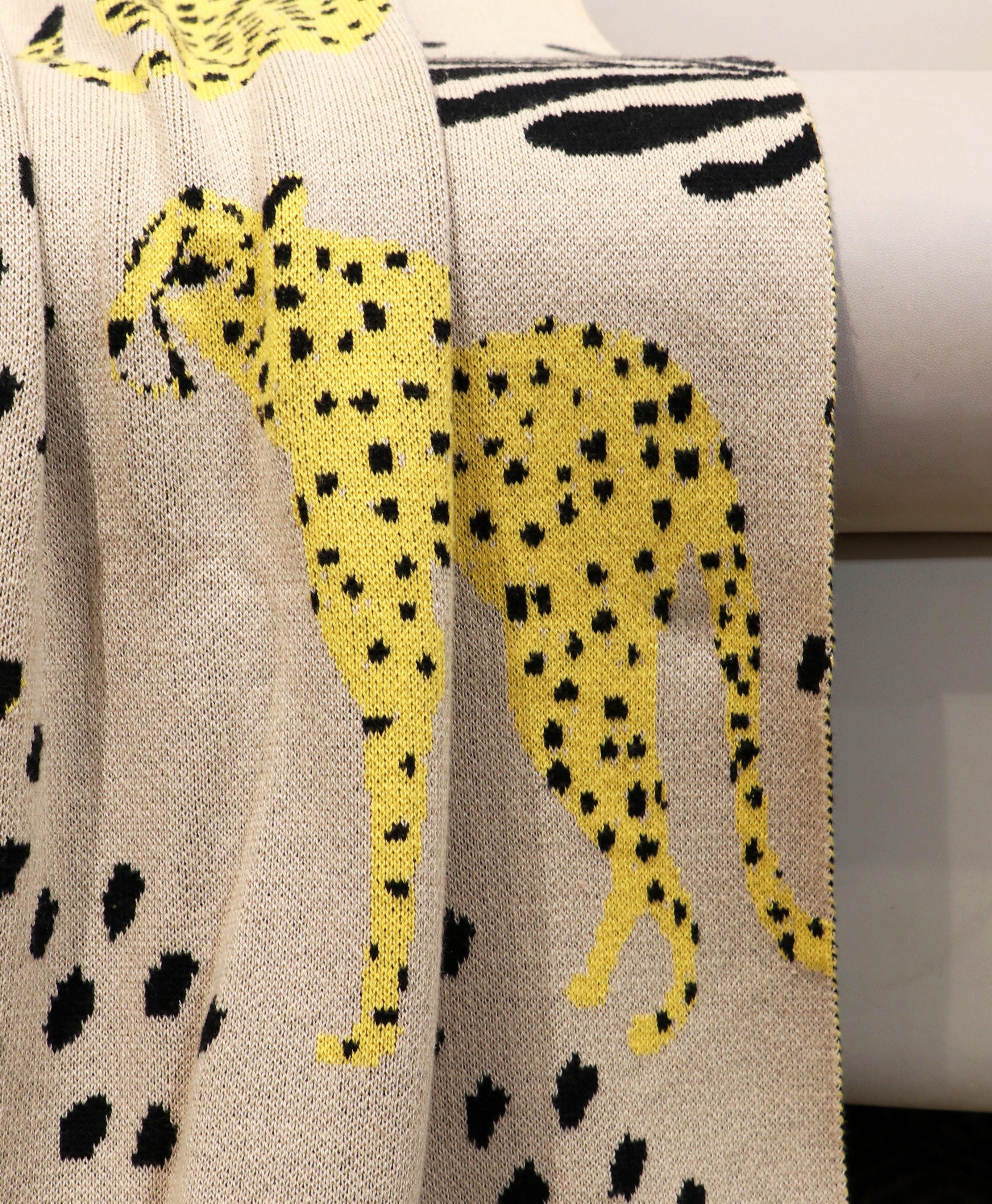 Fifth Element Wild Leopard Knitted Throw