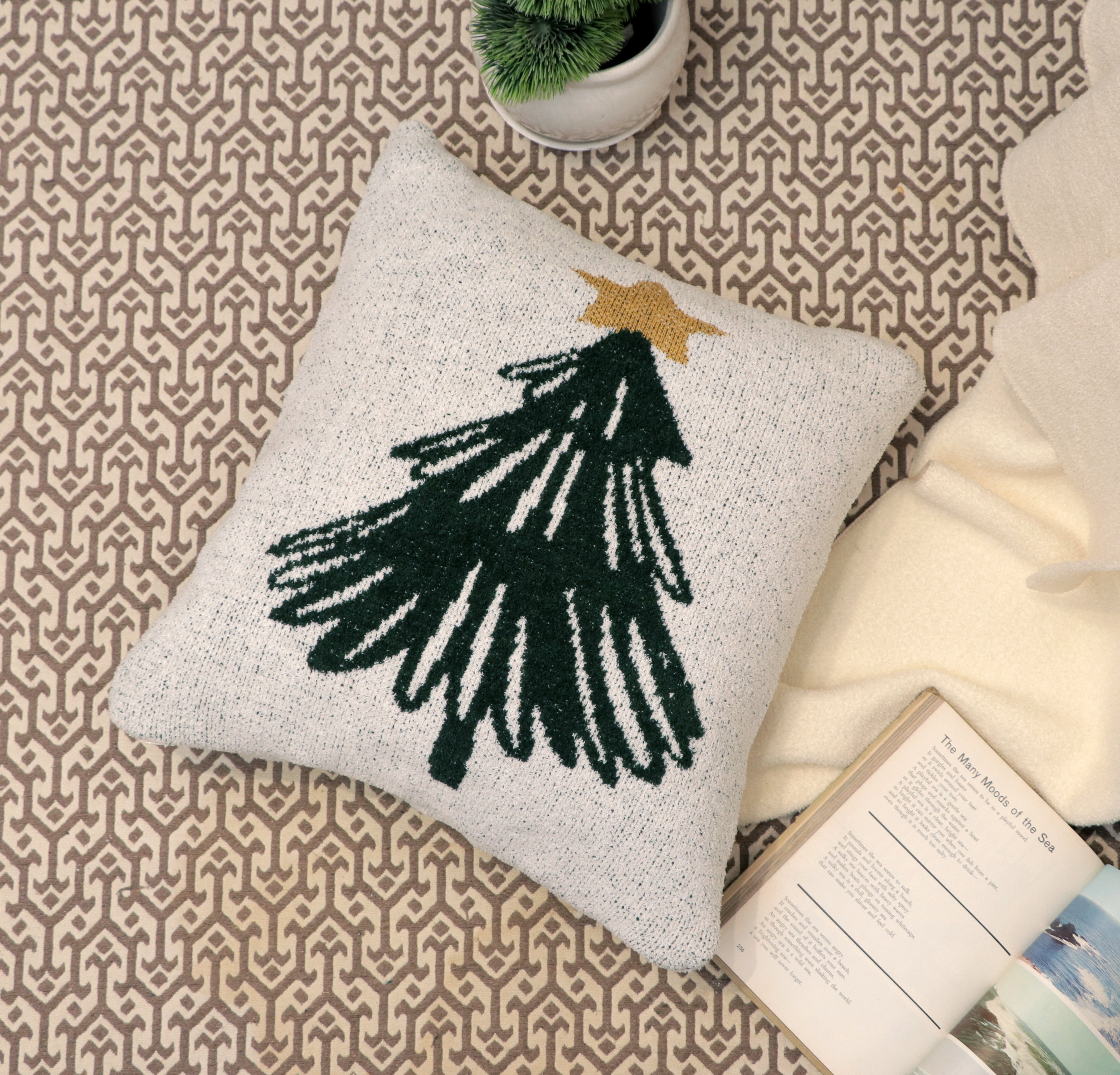 Fifth Element Knitted Christmas Tree Cushion