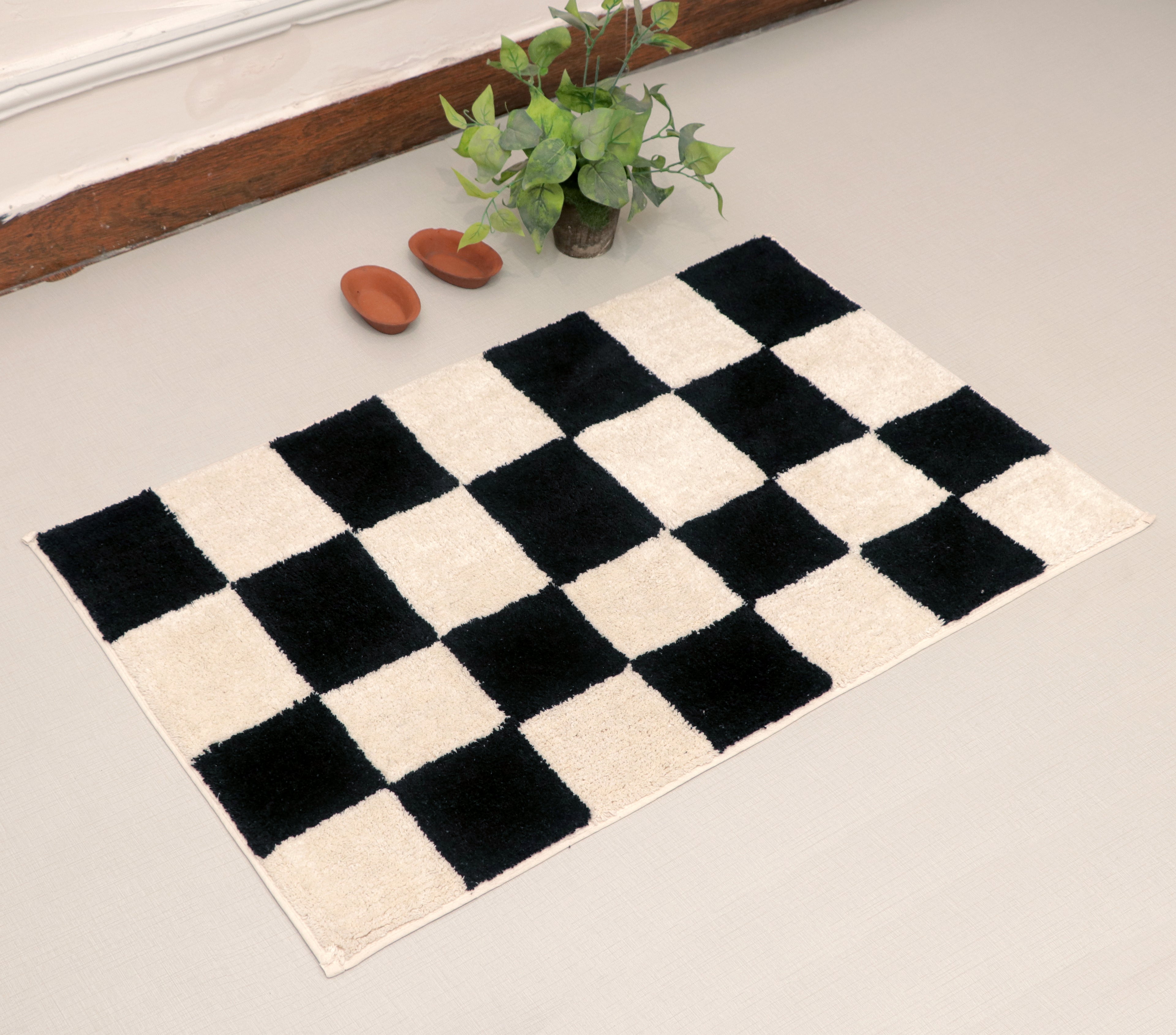 Fifth Element Checkered Luxe Bath Mat