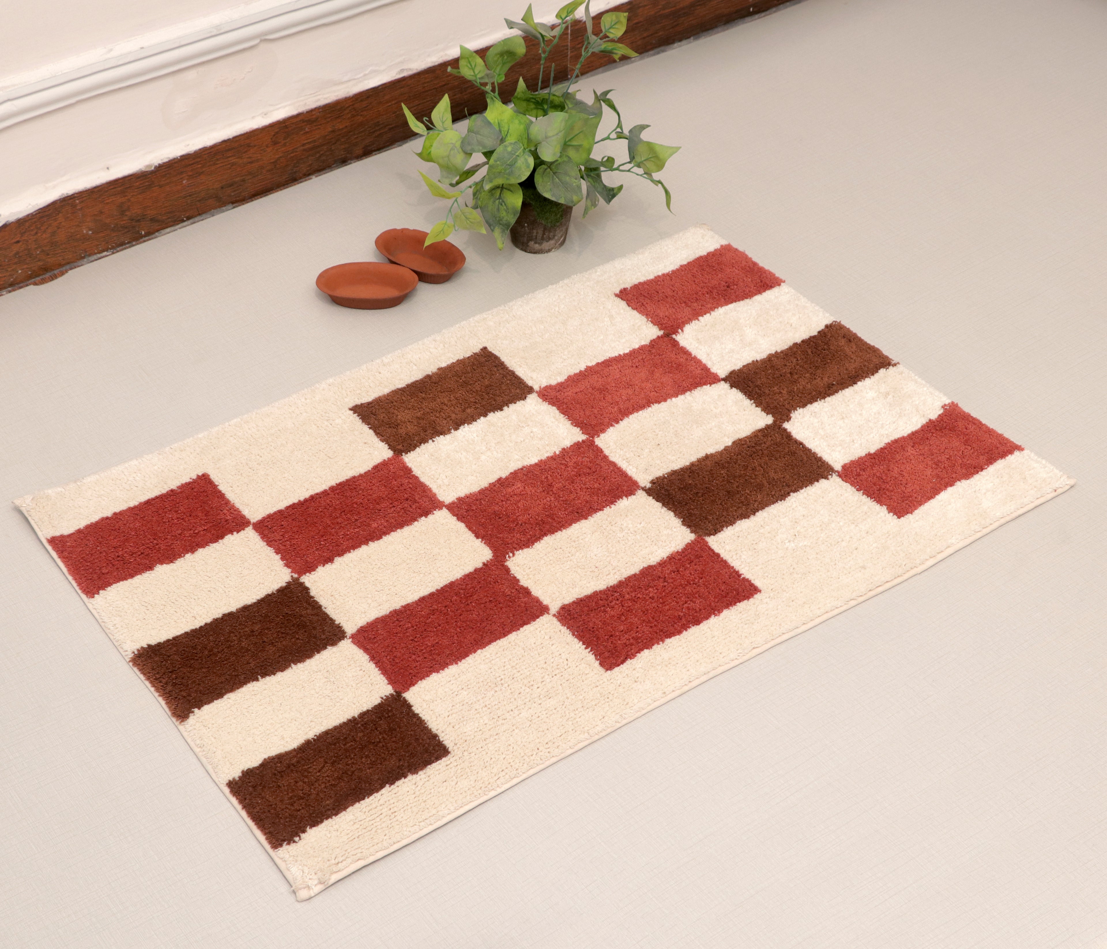 Fifth Element Rust & Brown Checkered Bath Mat