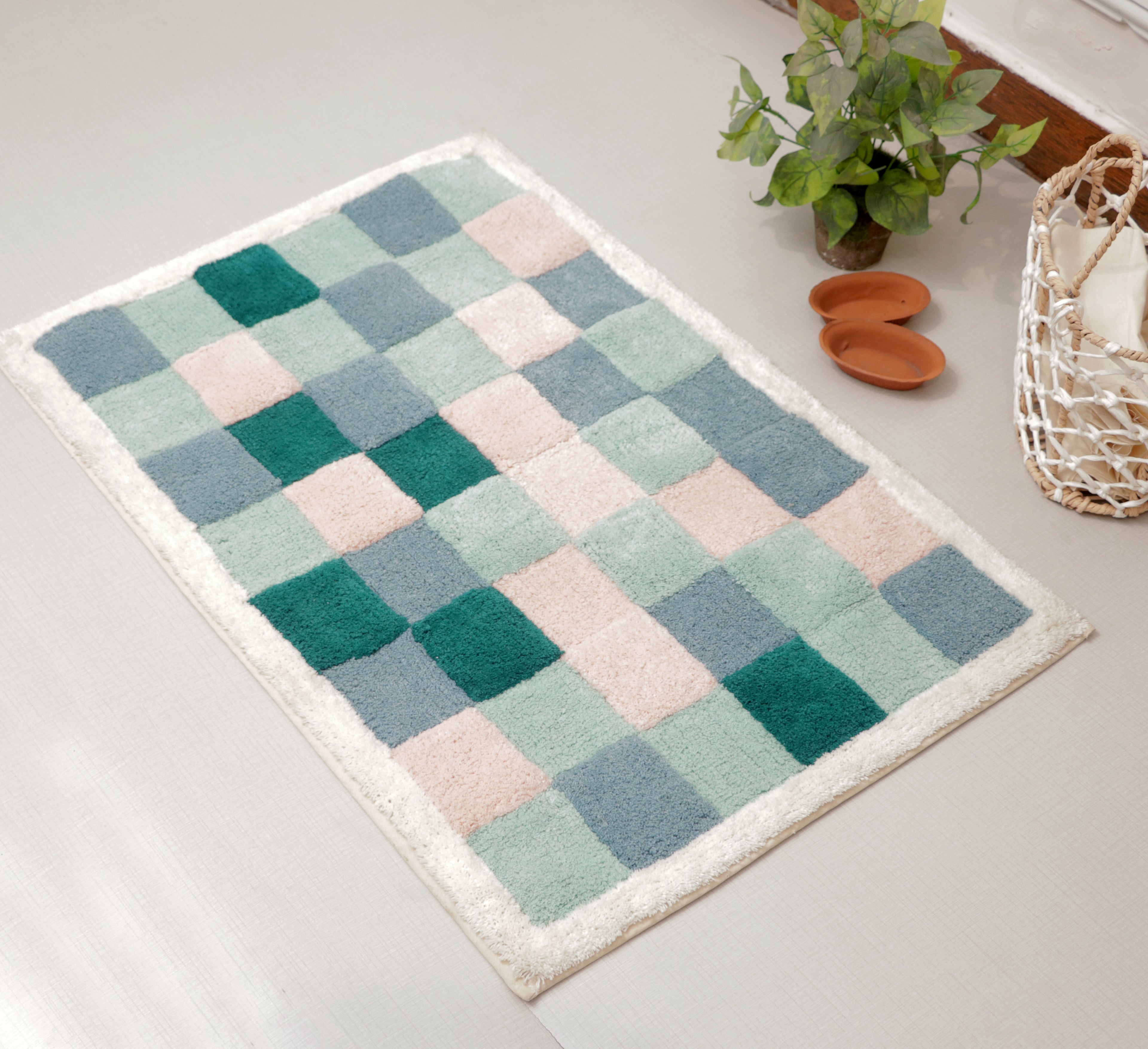 Fifth Element Pastel Checkered Comfort Bath Mat
