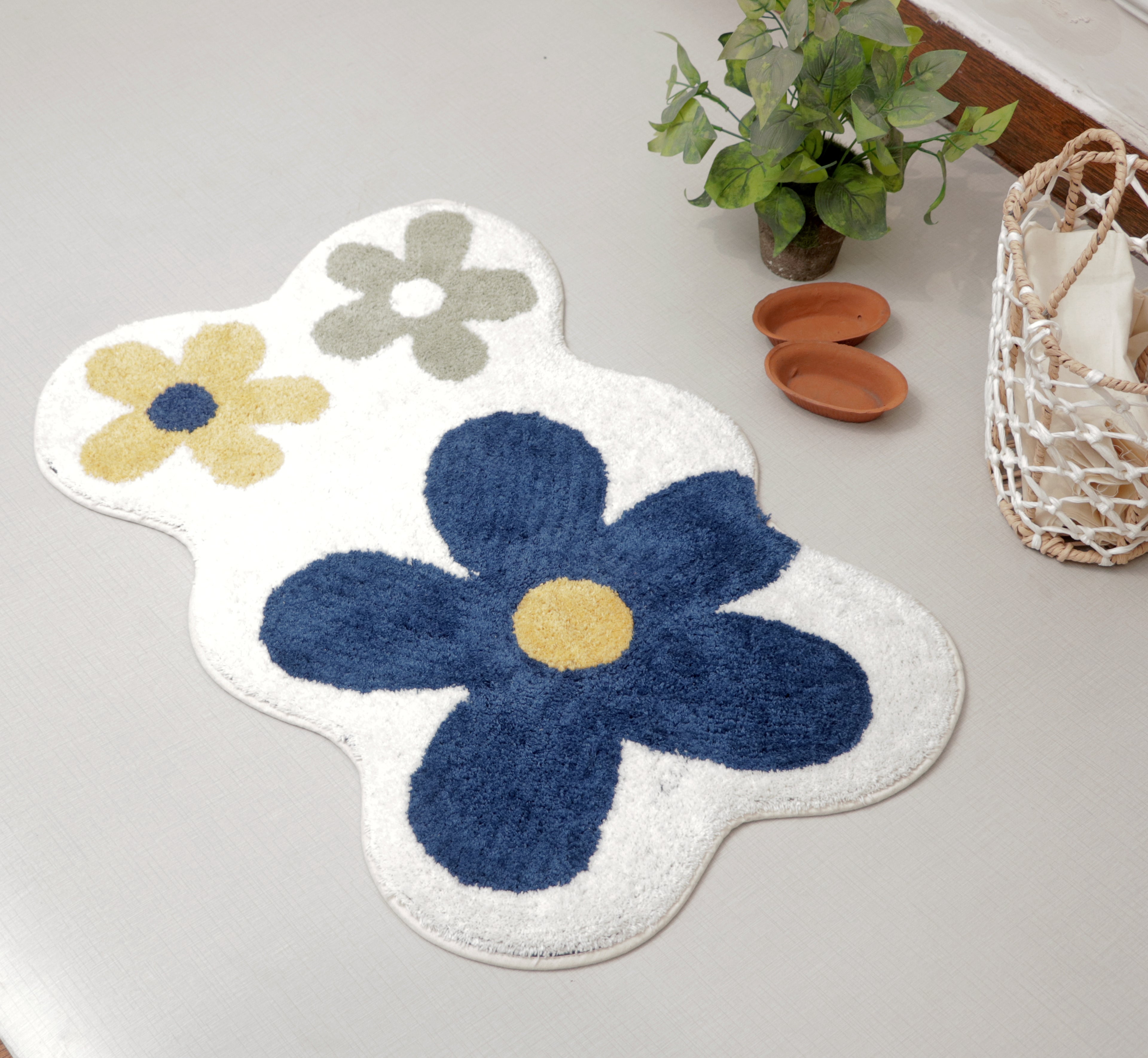 Fifth Element Floral Bloom Shaped Bath Mat