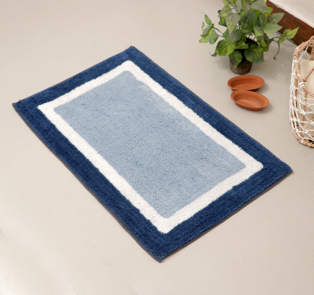 Fifth Element Classic Blue Border Bath Mat