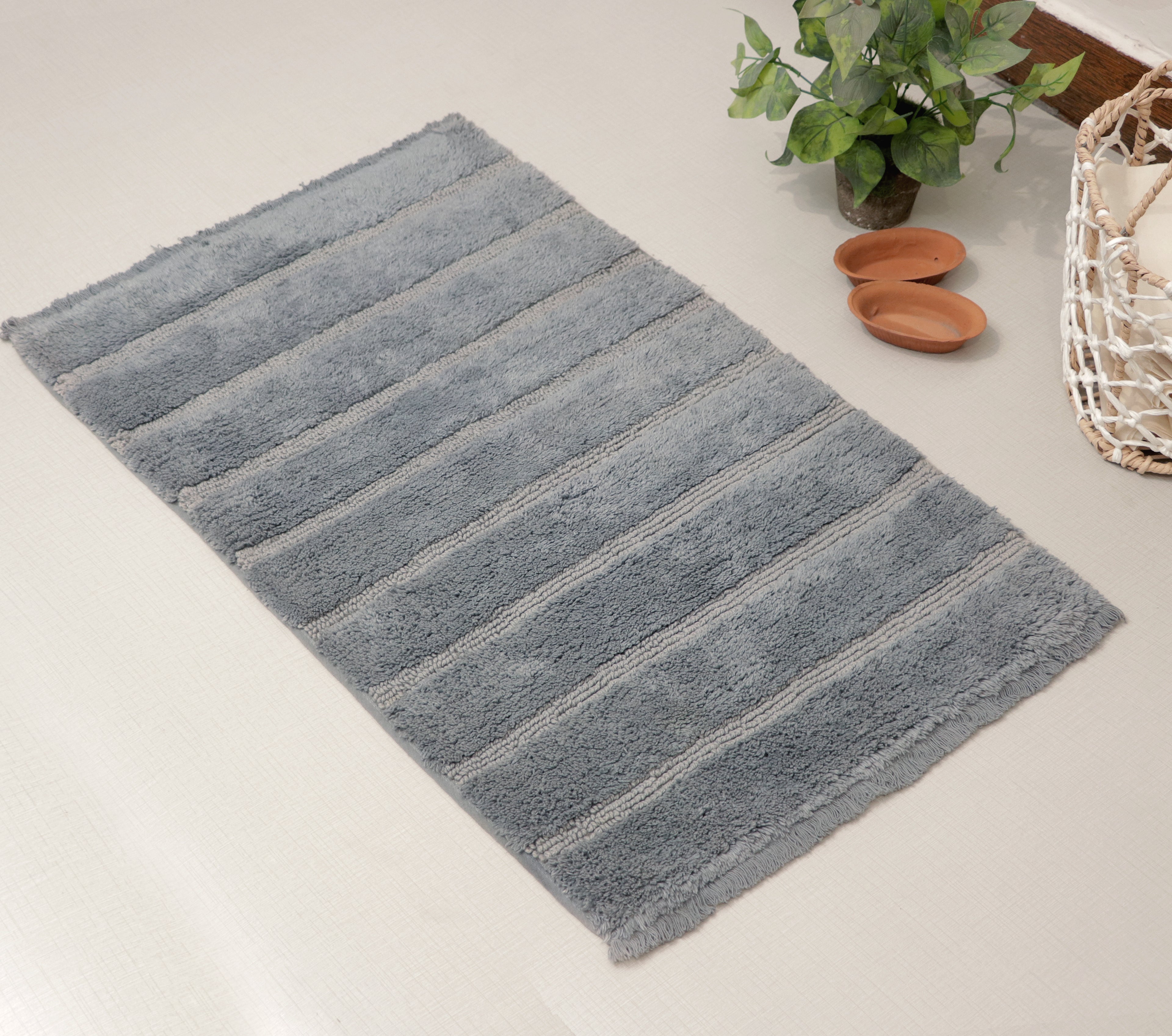 Fifth Element Soft Grey Comfort Bath Mat