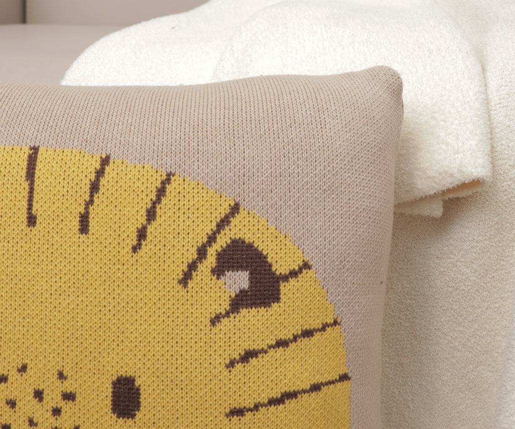 Fifth Element Little Lion Knit Cushion